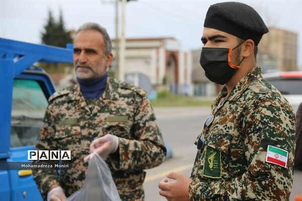 پخش شکلات جشن نیمه شعبان در فریدونکنار
