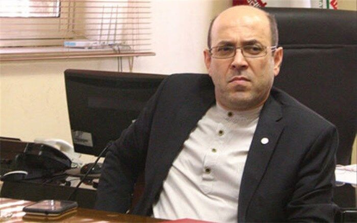 سعادتمند: قهرمانی نباید به هیچ تیمی تقدیم شود