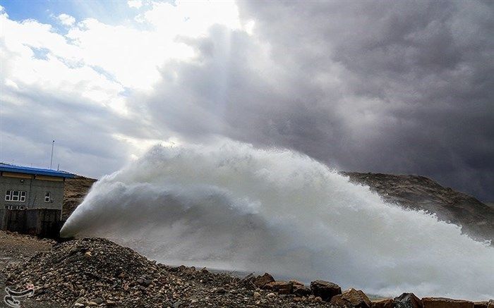 سدهای " اکباتان، شیرین‌سو و سرابی" سرریز کرد