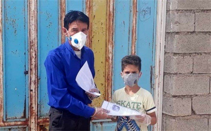 چام: وایت‌برد من یک تکه پلاستیک است که به دیوار خانه چسباندم