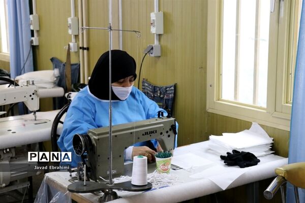 تولید ماسک در آموزشگاه ایثارگران ناحیه 4 مشهد