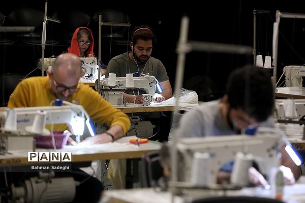 تولید ماسک در سالن تئاتر «حافظ»