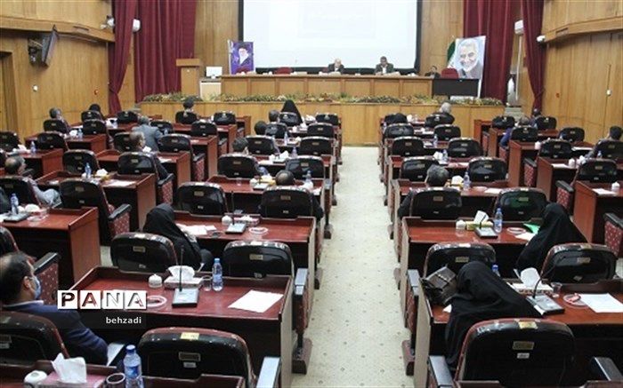 آیین گرامیداشت هفته معلم در استان، متناسب با پروتکل های کنترل بیماری کرونا برگزار شود