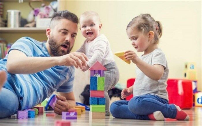 لازم نیست در حضور کودکان اخبار کرونایی رد و بدل کنیم