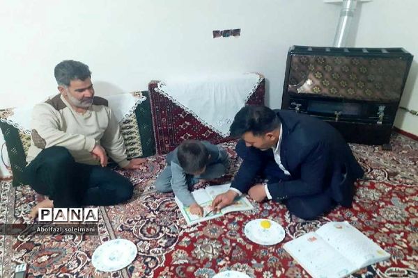 کلاس درس خانگی ابتکار معلم آوجی