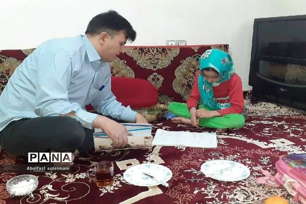 کلاس درس خانگی ابتکار معلم آوجی