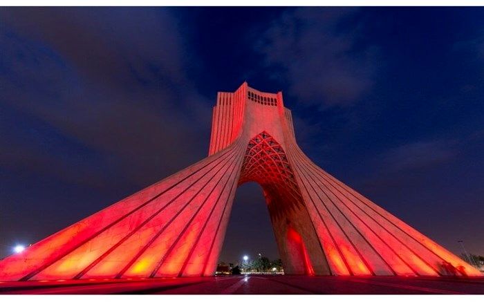برج آزادی تهران قرمز می‌شود