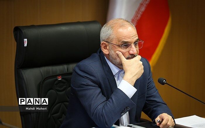 حاجی میرزایی: امتحانات نهایی دانش‌آموزان حضوری برگزار می‌شود