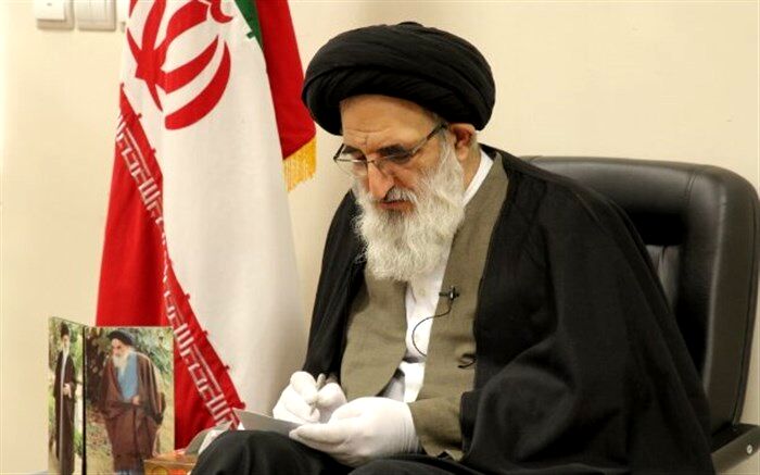 تأکید امام جمعه کرج بر ضرورت ترویج فرهنگ ازدواج آسان