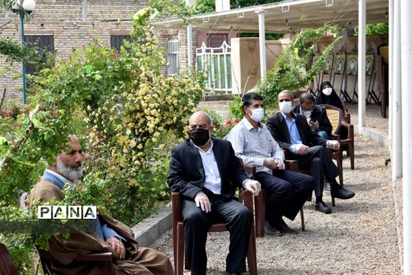 نشست مجمع خیرین جهادگر بسیجی بهاباد
