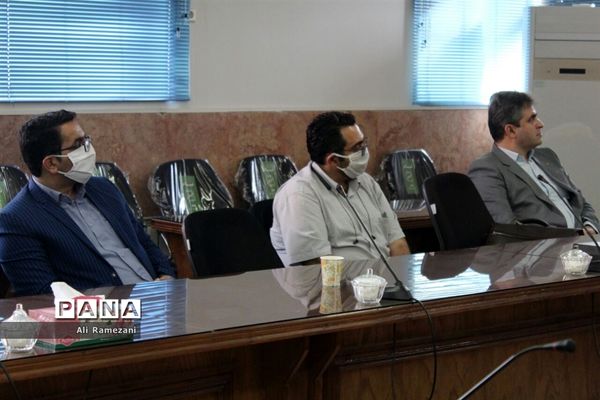 جلسه ویدئو‌کنفرانس فرمانداری قائم‌شهر با استاندار و سایر فرمانداری‌ها