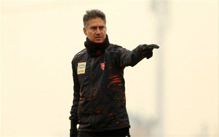 مطهری : پیروانی فقط از حق پرسپولیس دفاع کرده؛ با این کارها بزرگ نمی‌شوید