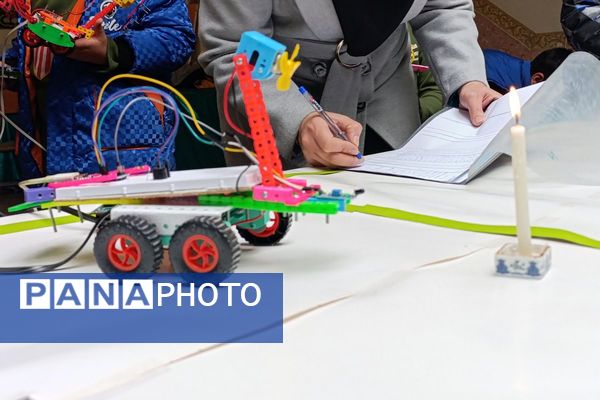 مسابقات رباتیک کانون فرهنگی ملارد