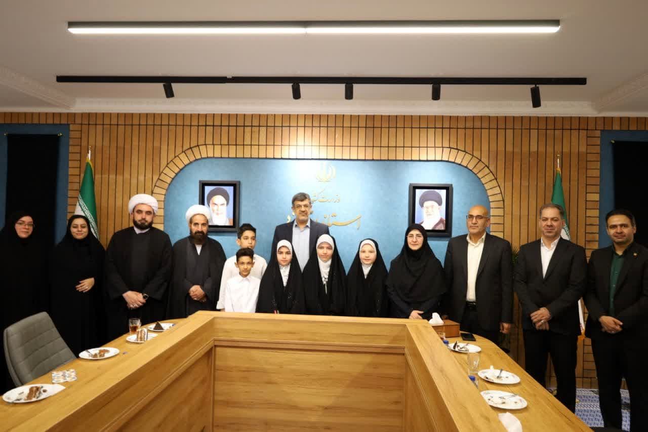 روایت آزادگی برای نسل نو