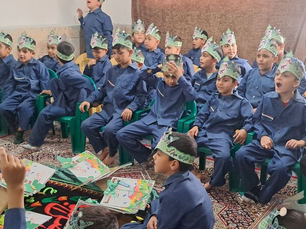 جشن قرآن در دبستان حاج محمد عجب شیر 