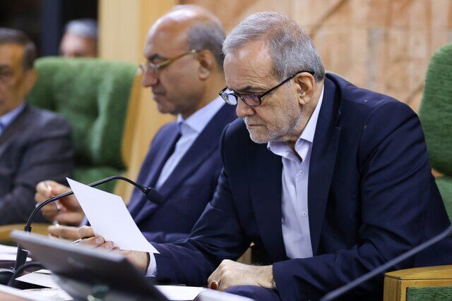 افتتاح ۴ پروژه مهم صنعتی، زیربنایی و کشاورزی در استان کرمانشاه با حضور پزشکیان