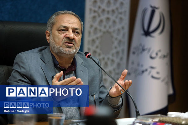 دیدار وزیر آموزش و پرورش با مسئولان اتحادیه انجمن‌های اسلامی دانش‌آموزی سراسر کشور