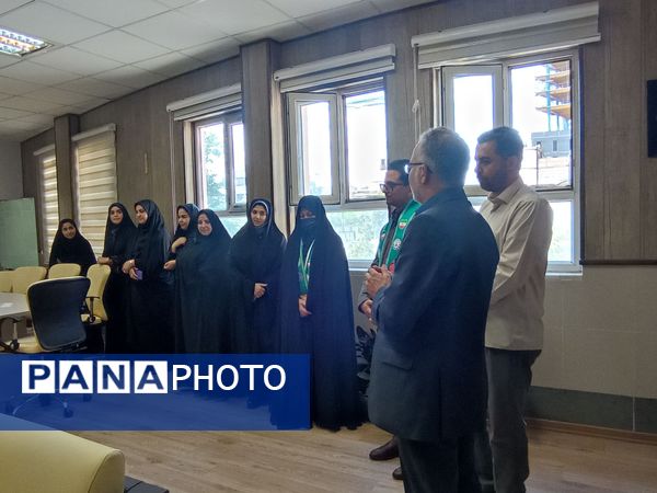 دیدار دانش‌آموزان مدرسه مهندس رحمانی فرد با مسولین اداره ناحیه یک مشهد مقدس 