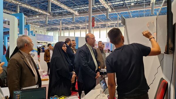 غرفه رباتیک و هوش مصنوعی ناحیه ۶ 