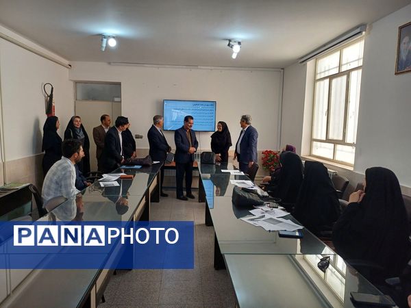 بازدید معاون آموزش متوسطه اداره‌کل آموزش و پرورش استان از مدارس شهرستان جاجرم 