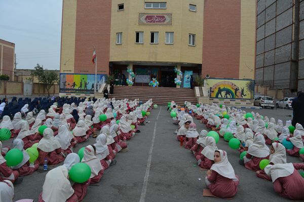 برگزاری مراسم هفته زمین پاک در بهارستان‌دو