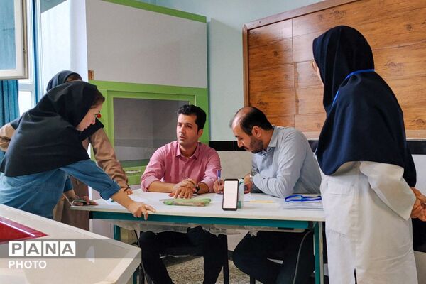 نمایش توانمندی دانش‌آموزان در جشنواره نوجوان خوارزمی
