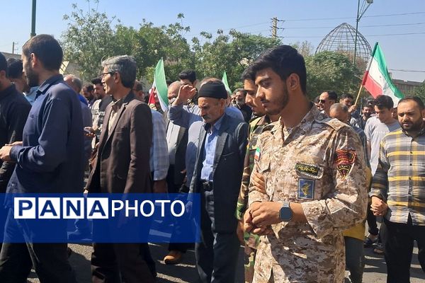 همبستگی مردم ولایتمدار نسیم‌شهر در راهپیمایی علیه رژیم صهیونیستی