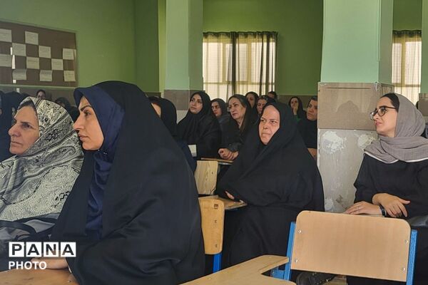 گرامیداشت هفته بهداشت روان در دبیرستان حضرت مریم ناحیه دو شهرری 