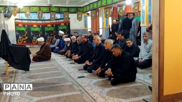  برگزاری آیین سوگواری اباعبدالله الحسین(ع) در آموزش و پرورش ناحیه ۲ بندرعباس