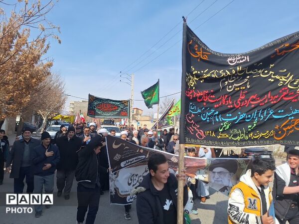 ملت بیدار و آگاه صوفیان در سوگ رهبر شهید 