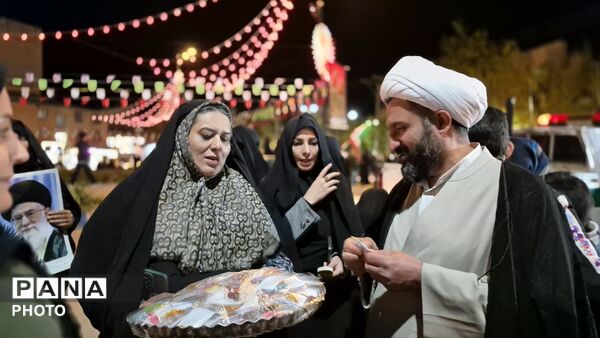 از کلاس درس تا خدمت؛ موکب بسیج و دانش‌آموزی پیشگامان جهاد تبیین و خدمت