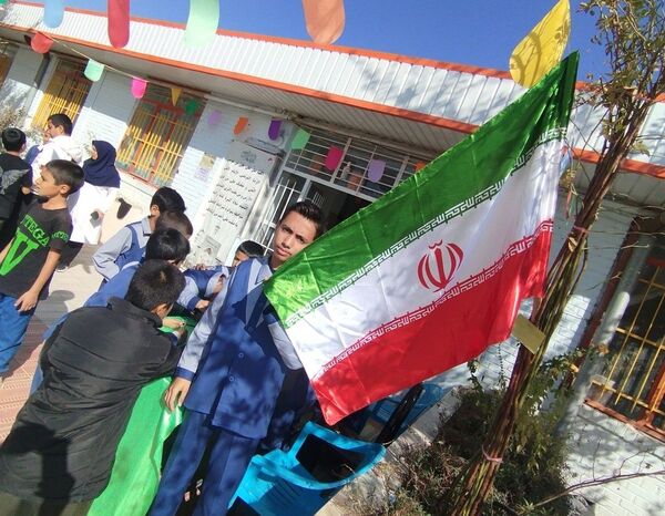 انتخابات شورای دانش آموزی در مدرسه زرتاش خلیل آباد