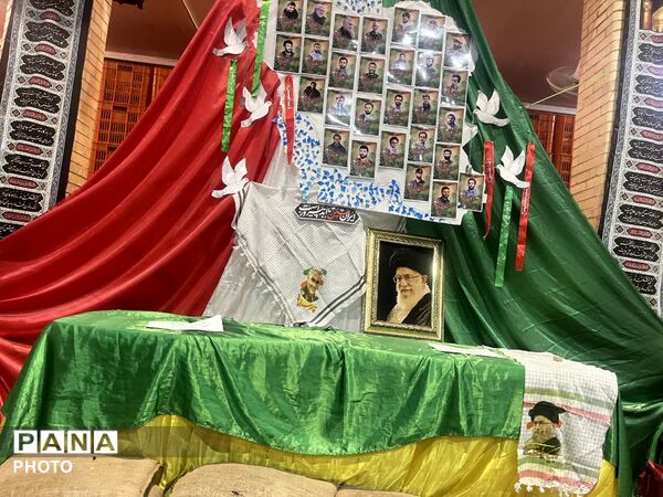 جلوه‌‌ای دیدنی از شور دانش‌‌آموزان در برنامه سالروز تاسیس سازمان دانش آموزی در یزد