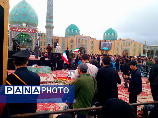 مراسم تشییع و خاکسپاری دو شهید گمنام دوران دفاع مقدس در قم