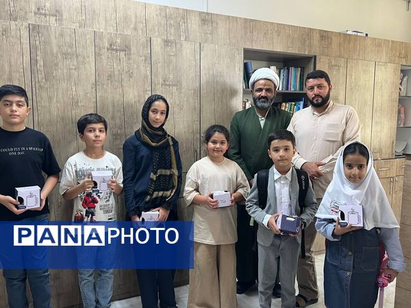 مراسم اختتامیه کلاس‌های اوقات فراغت کانون شهدای محراب و هاجر