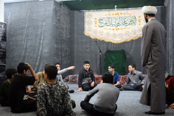 نخستین روز اعتکاف دانش‌آموزی در مساجد قم