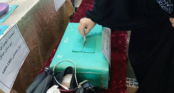 اولین جلسه اولیا و مربیان همراه با انتخابات انجمن اولیا و مربیان در دبیرستان دخترانه میثاق