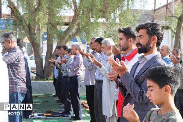 شکوه بندگی در عید قربان؛ فهرج یکپارچه غرق در نیایش شد
