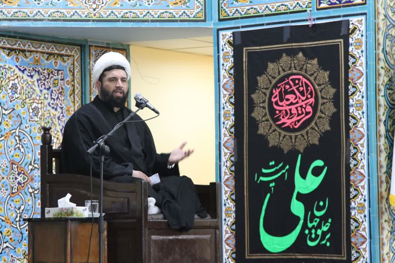 شب قدر پیوند با امامت است