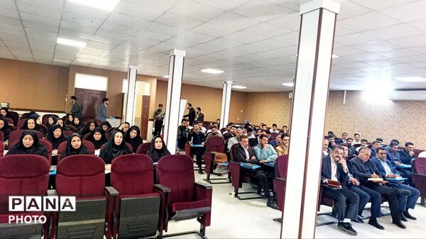 نشست هم‌اندیشی و هم فکری مدیران مدارس کلات