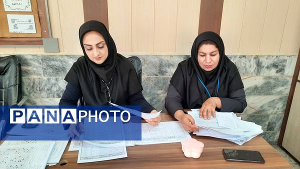 برگزاری آزمون سنجش آغازین به صورت هماهنگ کشوری در دبیرستان فرهنگیان ناحیه ۷ مشهد