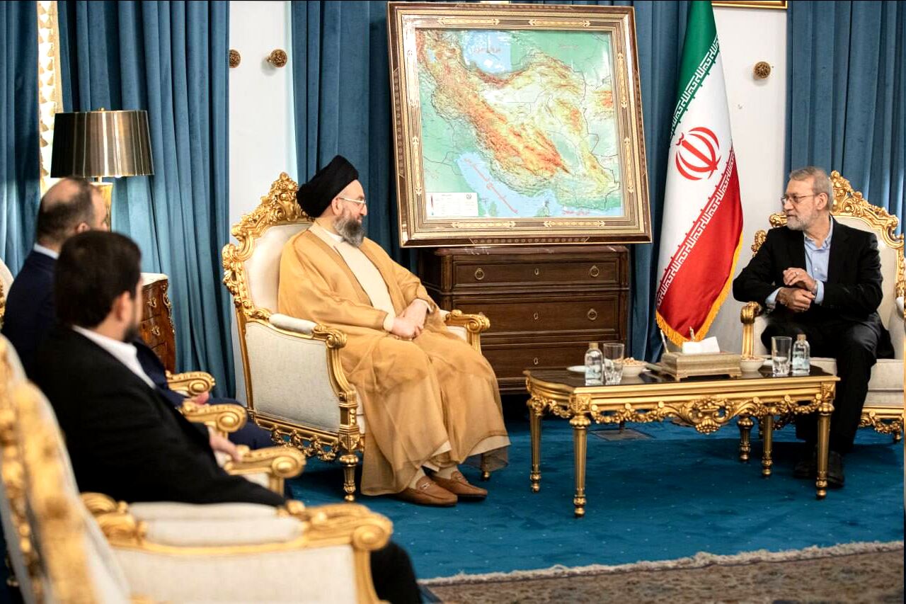 لاریجانی: همکاری‌های ایران و عراق در شرایط پر تحرک امروز باید عینی‌تر شود