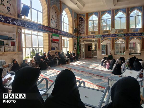 انتخابات انجمن اولیا و مربیان در مدرسه دیهیم