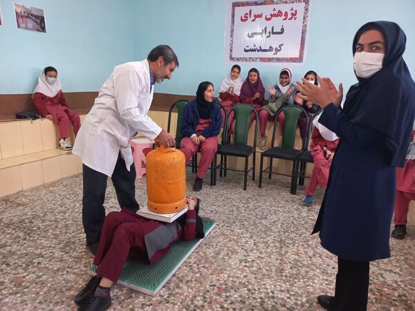 گرامیداشت روز پژوهش با تجربه‌ای علمی در پژوهش‌سرای فارابی کوهدشت