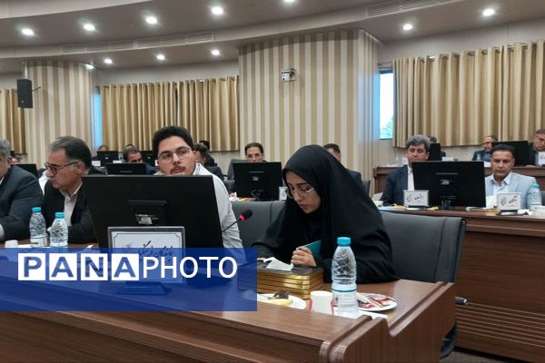 دیدار وزیر آموزش‌وپرورش با نماینده تشکل‌های دانش‌آموزی استان فارس