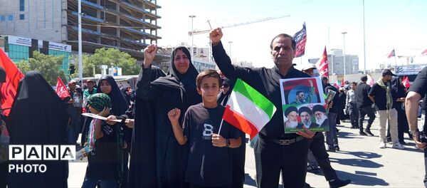 بغض گلوگیر ملت در آخرین دیدار با امام شهید