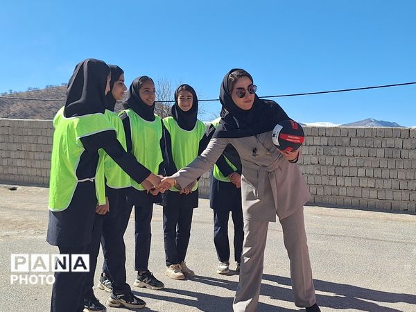 رقابت مسابقه داژبال دانش‌آموزان شلیل و ملک‌شیر