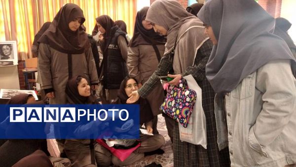 شکوفایی خلاقیت در جشنواره دست‌سازه‌های دبیرستان شهیده محبوبه دانش