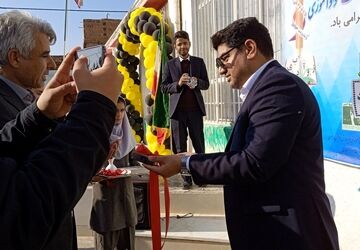 طنین زنگ سوادآموزی در دبستان شهید نجفی فدافن