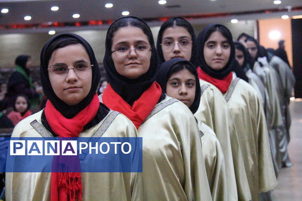 جشنواره هنرهای آوایی دانش‌آموزی یزد